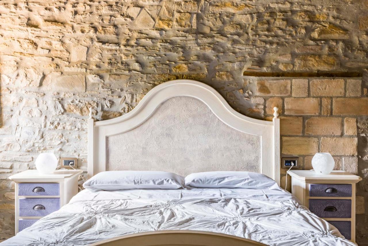 Agriturismo Il Salice Tizzano Val Parma 外观 照片