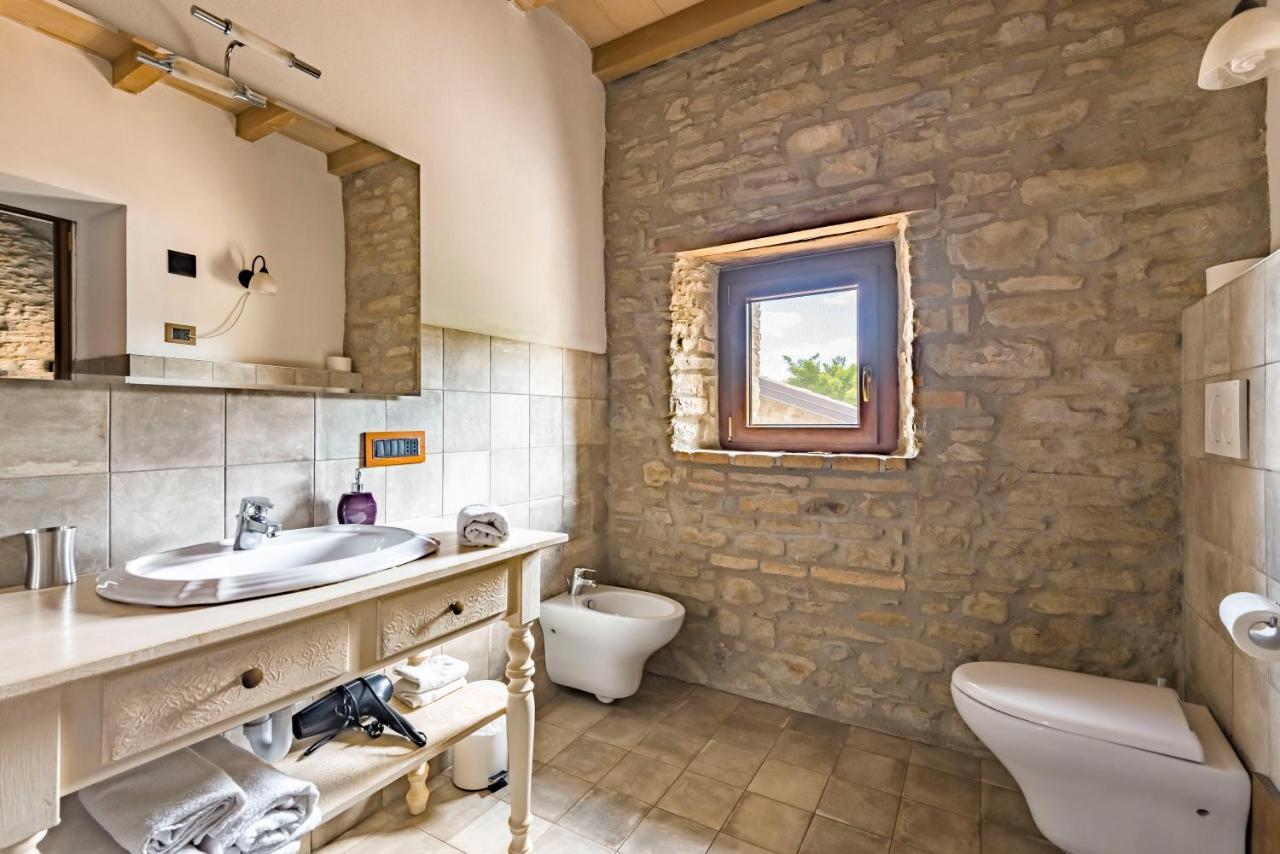 Agriturismo Il Salice Tizzano Val Parma 外观 照片