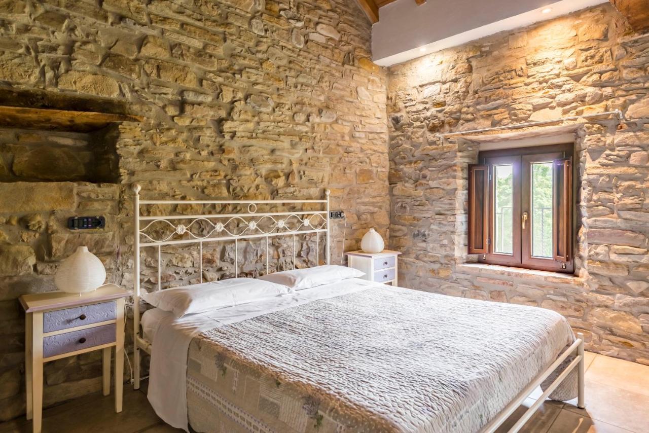 Agriturismo Il Salice Tizzano Val Parma 外观 照片