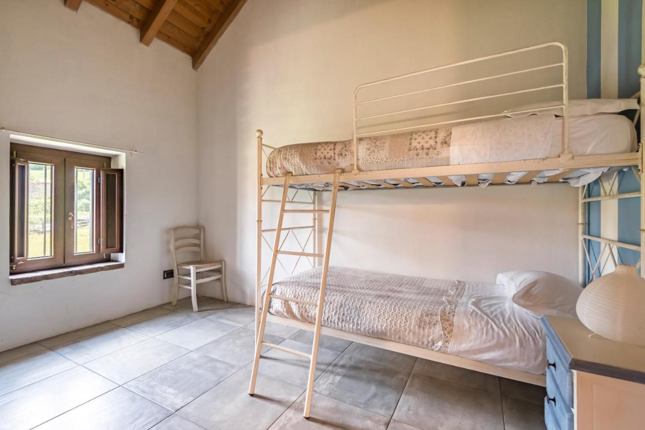 Agriturismo Il Salice Tizzano Val Parma 外观 照片