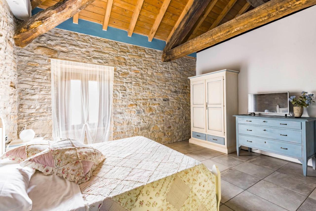 Agriturismo Il Salice Tizzano Val Parma 外观 照片