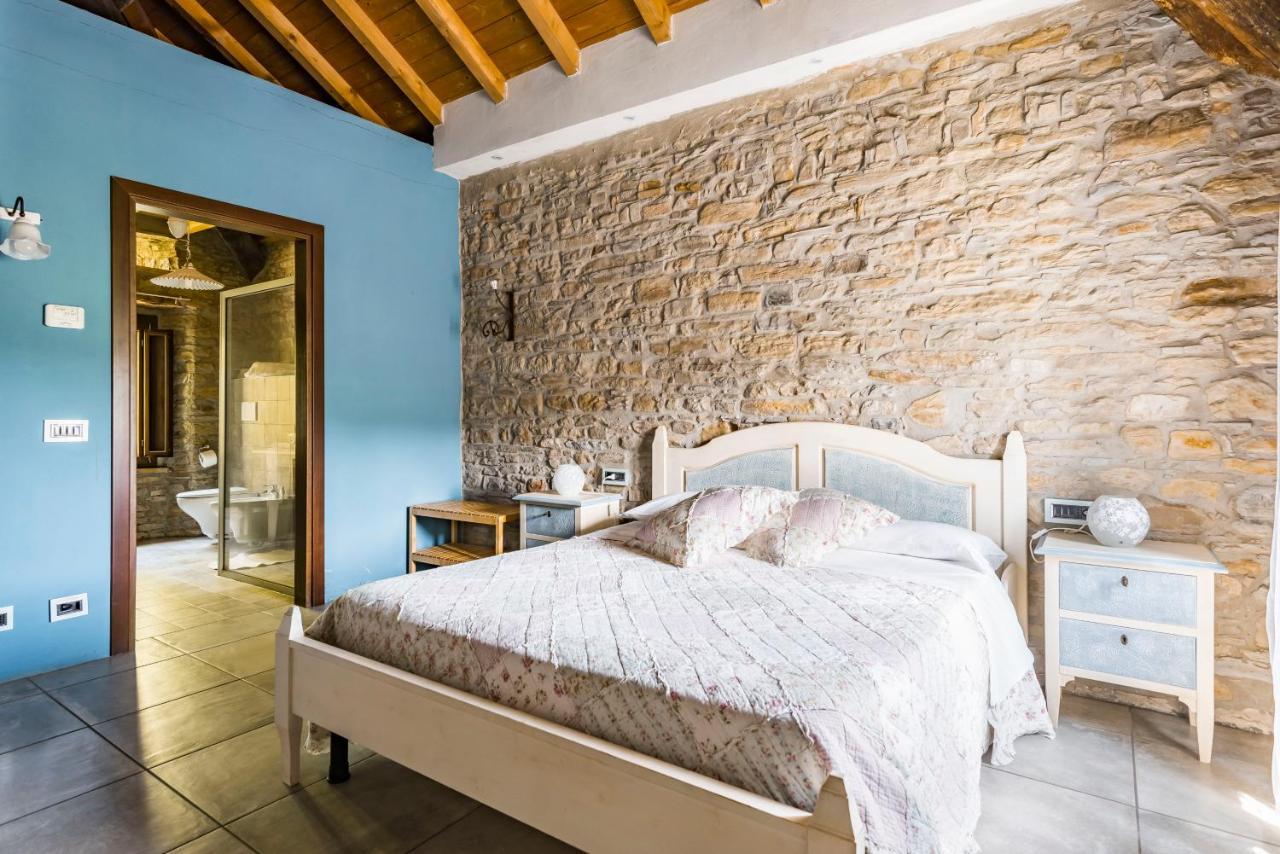 Agriturismo Il Salice Tizzano Val Parma 外观 照片