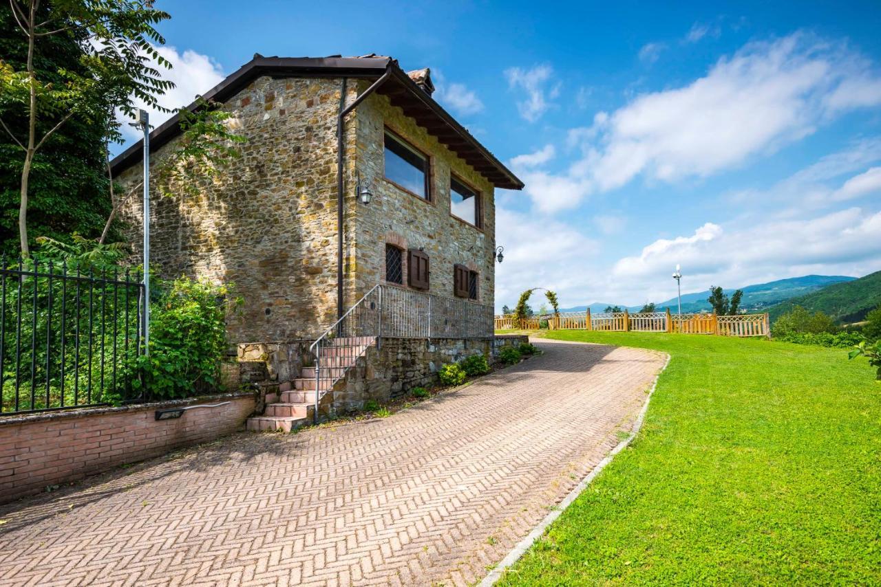 Agriturismo Il Salice Tizzano Val Parma 外观 照片