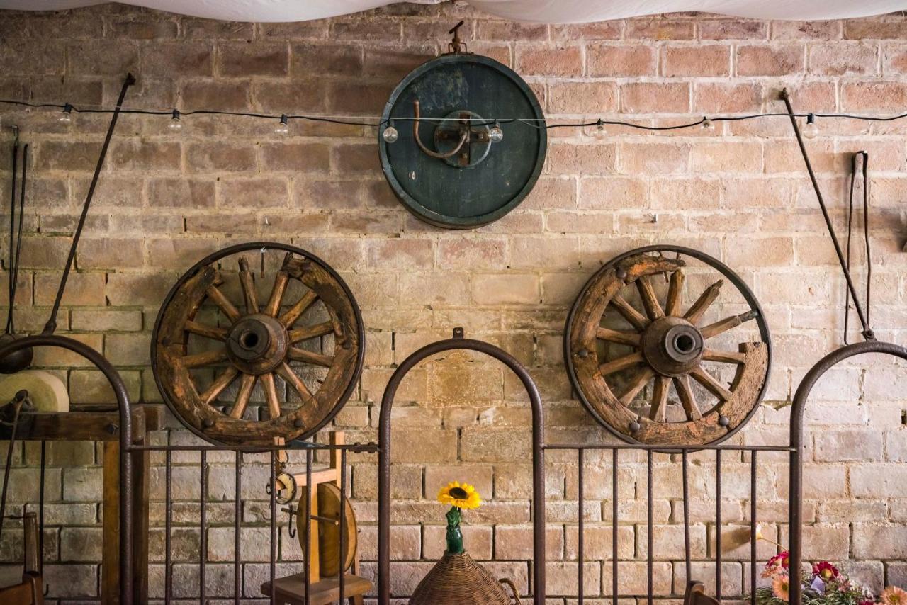 Agriturismo Il Salice Tizzano Val Parma 外观 照片
