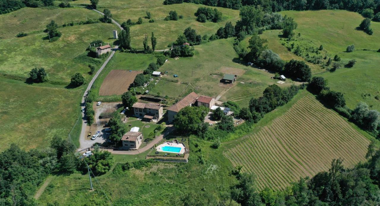 Agriturismo Il Salice Tizzano Val Parma 外观 照片