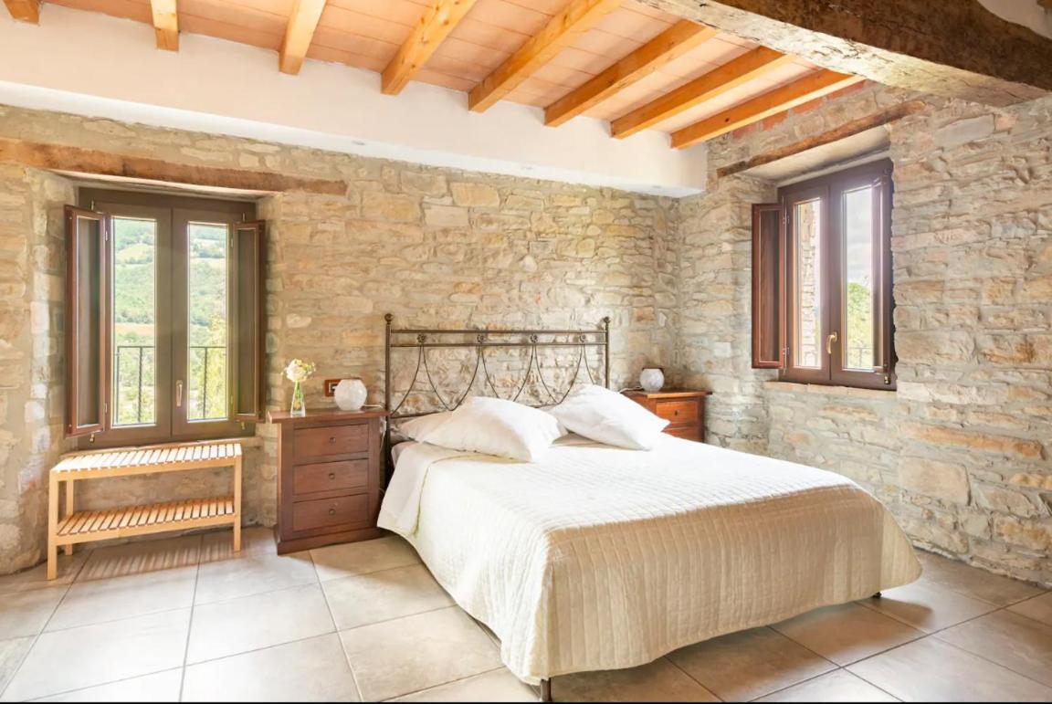 Agriturismo Il Salice Tizzano Val Parma 外观 照片